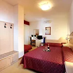 Regina Hotel