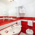 Regina Hotel 3*