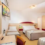 Hotel Regina 3*