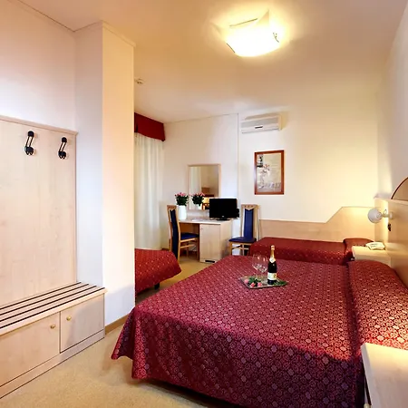 Regina Hotel