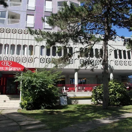 Regina Hotel 3*