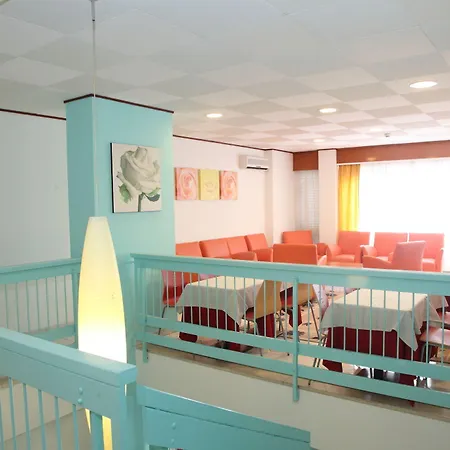 Regina Hotel 3*
