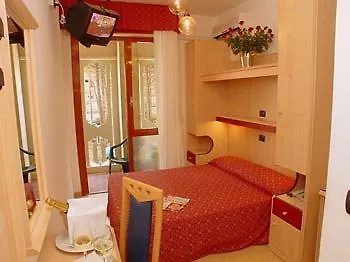 Hotel Regina 3*